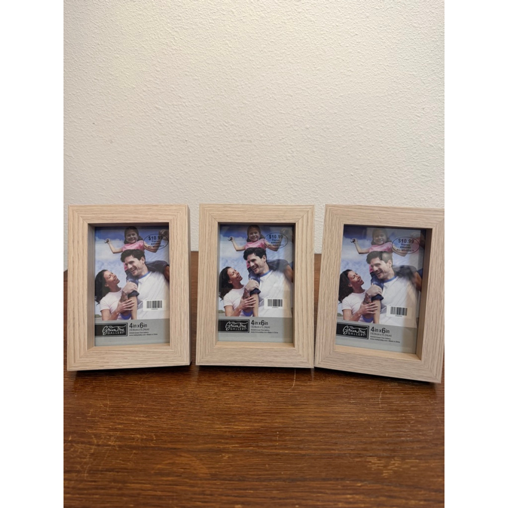 Set of 3 Green Tree Gallery 4x6 Picture Frames Natural Wood Look Tabletop Glass